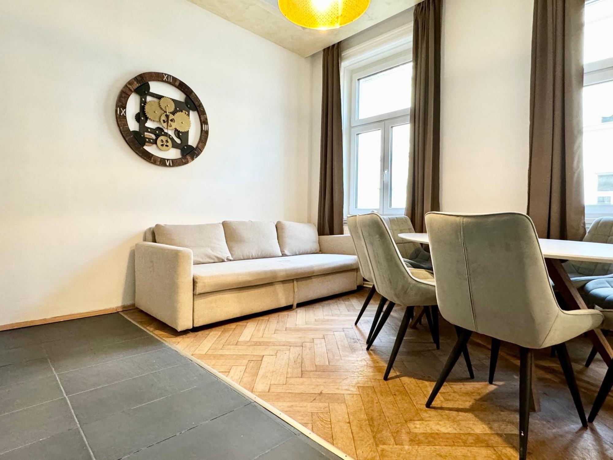 Premium Apartment Located At The Famous Vienna Kutschkermarkt Экстерьер фото